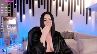 Jennaolson (04/15/2025) latina