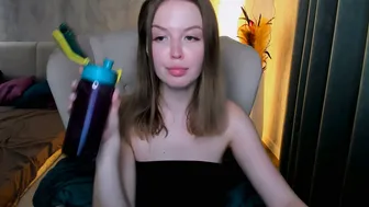 laurennhill lovense - (10/12/2025)