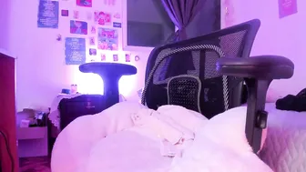 stephanifox 18 12 October 2025