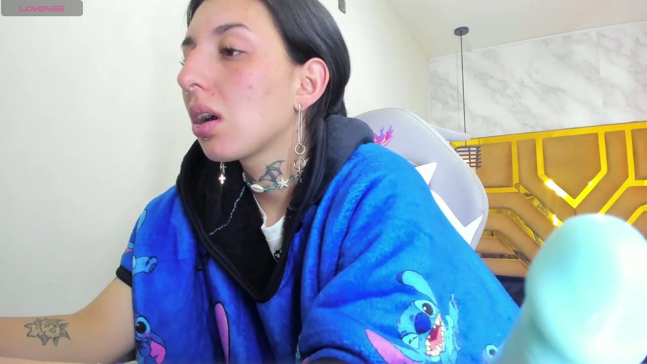 iris_77 porn chat video 10-12-2025