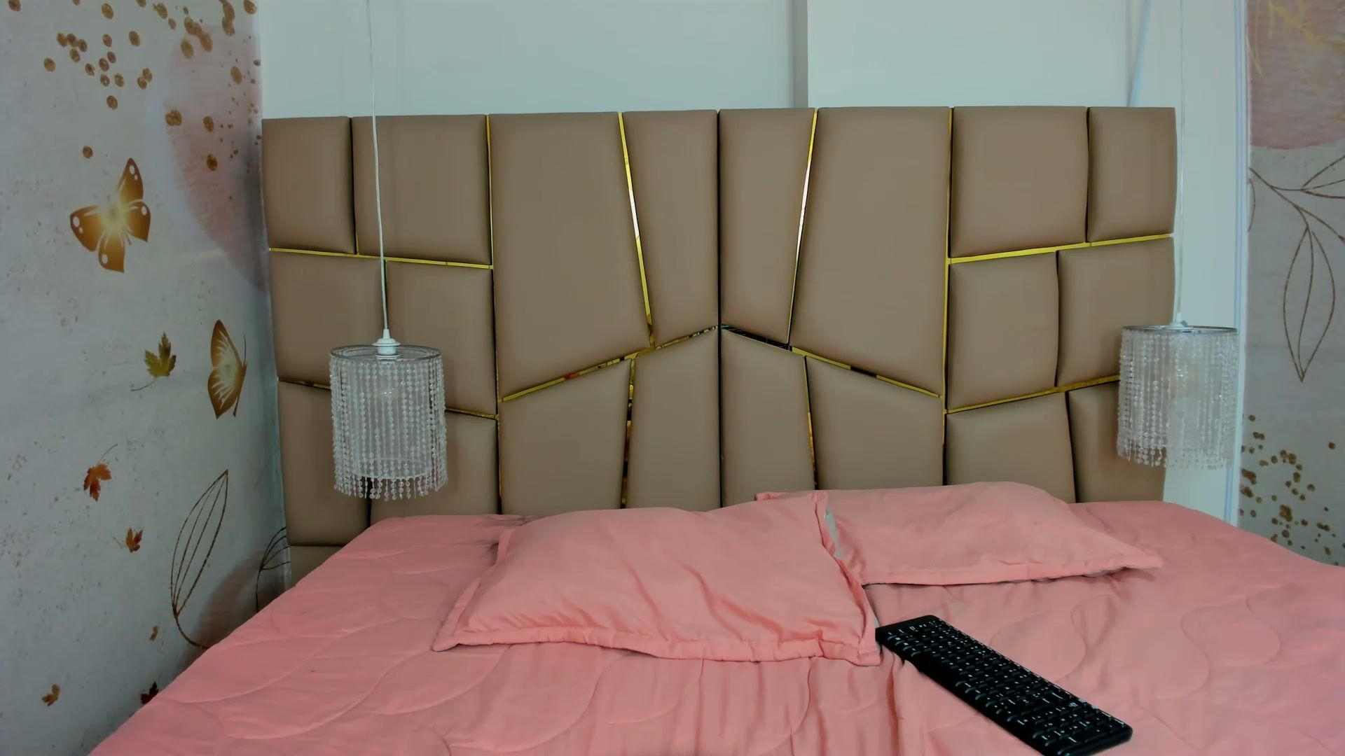 Madelinekox (10-12-2025)