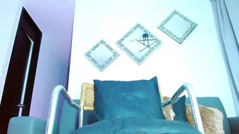 Aurimelvalentina cum 13 October 2025