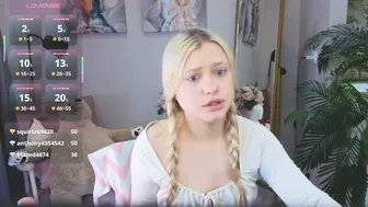 millie_vanillie posing on webcam (10-13-2025)