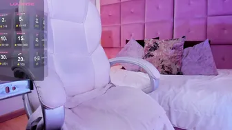 alanah_connors (10-14-2025) bignipples