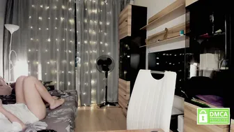 Julia_t_mog smile nude on cam