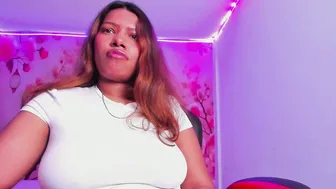 thais_waldrof recorded nude video 254388