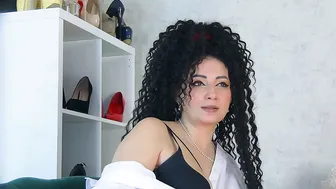 Anissia_teaser cam 14 October 2025