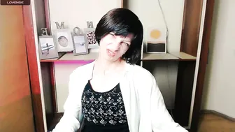angelinalov_ skinny 10-14-2025