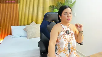 Nahia_13 on live cam nude chat