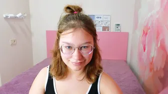 angelinalow recorded nude video 255377