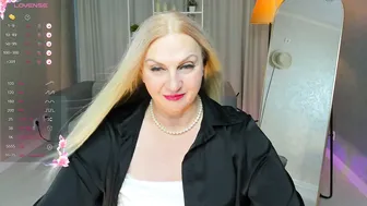 nina_deville recorded nude video 255723