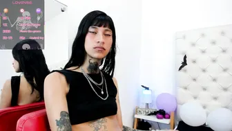 Esmeralda_06 chat cam porn (10-14-2025)