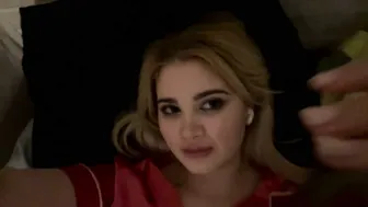 rendasweene blonde cam video