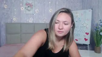 Sallyverda lovense cam porn video
