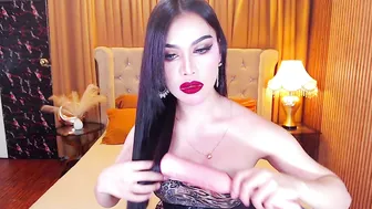 bombshellanita (10/15/2025)