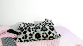 isameow chat cam sex show