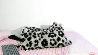 isameow chat cam sex show