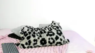 isameow chat cam sex show
