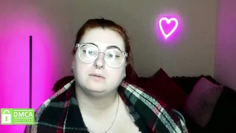 alicia_side_red (10/15/2025)
