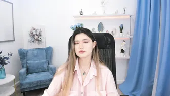 Annetli asian cam sex chat