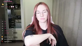 Littlevildevil smalltits live on cam