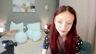 daria_j redhead 15 October 2025