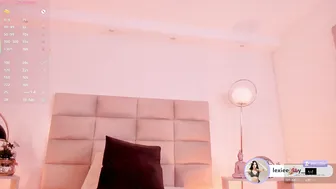 Lexiee_grey_ webcam show 10-15-2025
