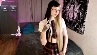 Miyaa_ bigass posing on webcam