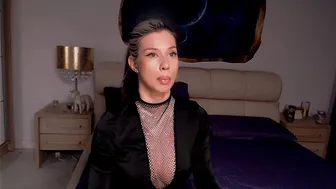 Foxydevilish flexible - (04-20-2025)