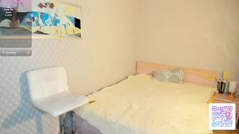 beatrixcutsforth on cam 16-Oct-2025