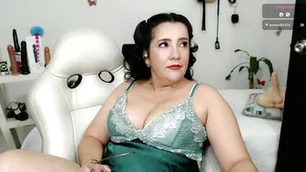 mom_17 recorded nude video 260646