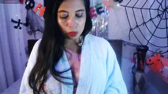 Nikkiemilky heels porn video
