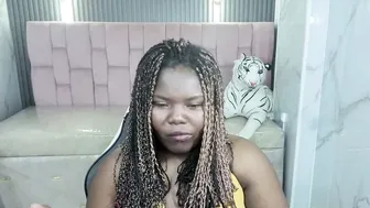 soffia_b webcam - (10-16-2025)