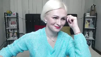 Oliviahorst cam video (10/16/2025)