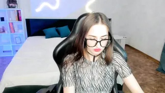 Sony_mayy feet (10/16/2025)