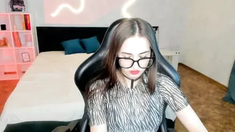 Sony_mayy feet (10/16/2025)