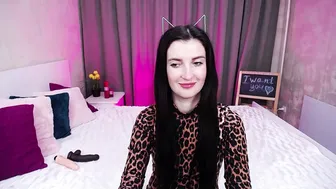 evelingills milf (10-16-2025)