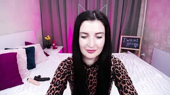 evelingills milf (10-16-2025)