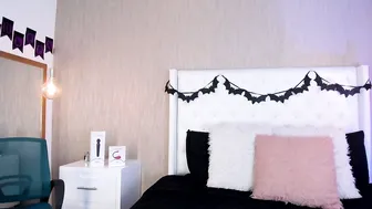 lucy_lu17 nude chat - 16-Oct-25
