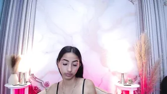 Sweetylally posing on webcam 16-Oct-2025