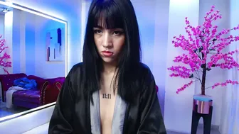 Leia_queens cam porn (10/16/2025)