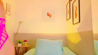 cutepetitee 17-Oct-2025 porn chat