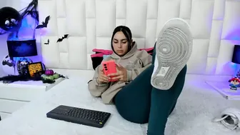 ariana_rouse_ 10/17/2025