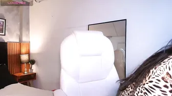 Rubybm_ on live cam 10-17-2025