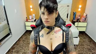 Karolandluna nude 10-17-2025