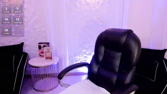 Violettcastel chat girl porn (10-17-2025)