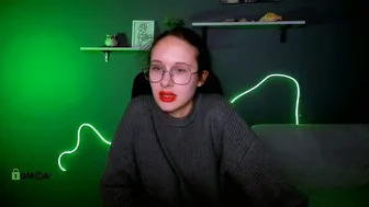 Mona_cloud 17-Oct-25 video cam porn