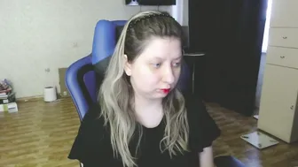 Richemily bigboobs 10/17/2025