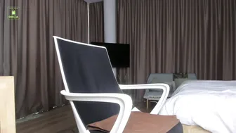 yvonne_miss hugedick hot webcam porn video