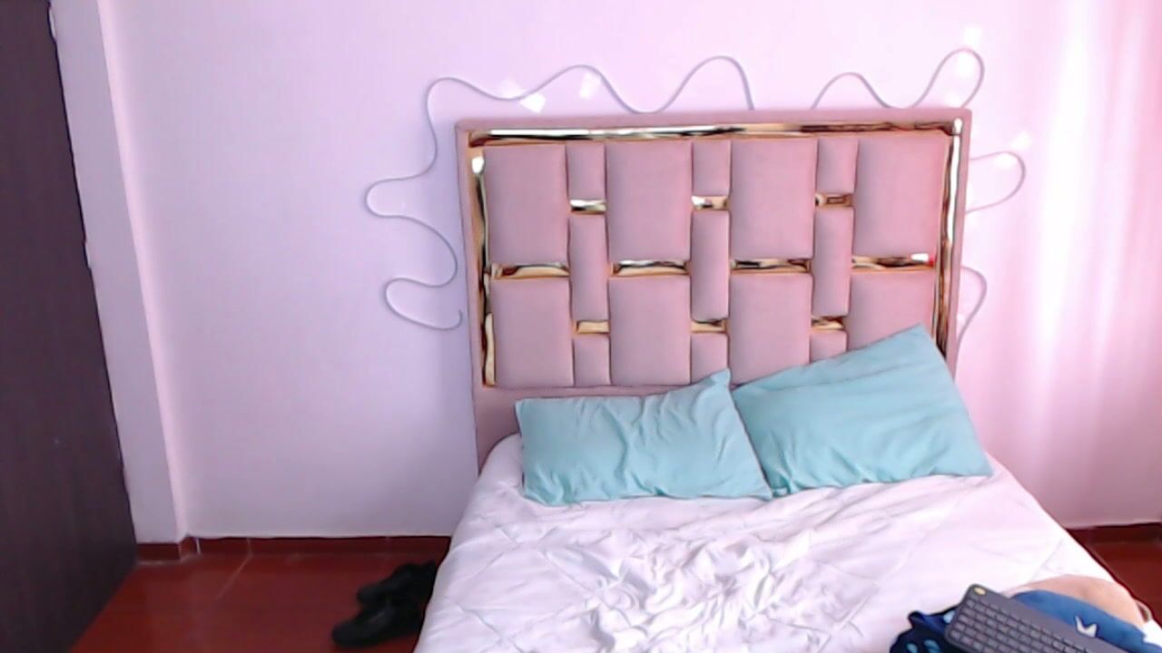 nina_carther nude cam 17-Oct-2025